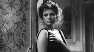 Claudia Cardinale ne I delfini (1960)